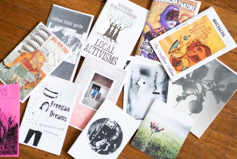 Thin magazines on a table 